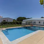 Morena Villa *